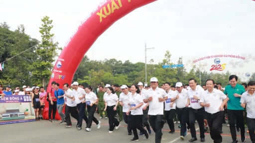 Bình Dương vận động 27,5 tỷ đồng tại giải chạy chung tay xóa nhà tạm, nhà dột nát