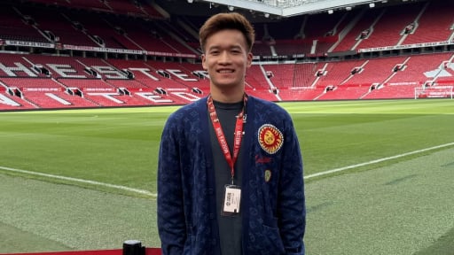 Nhận đặc cách từ Phù Đổng Ninh Bình, Hoàng Đức sang Man City