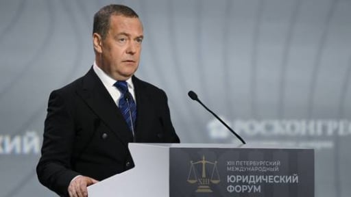 Ông Medvedev tuyên bố Ukraine có 'một cơ hội cuối cùng'