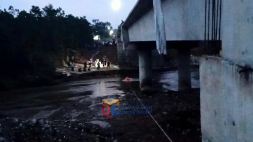  7 thanh, thiếu niên bị lũ cuốn trôi ở Quảng Ninh