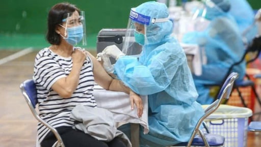 Sở Y tế TP.HCM  ban hành công văn khẩn: Siết chặt phòng dịch Covid-19 trước nguy cơ từ biến chủng Omicron XEC