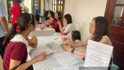 Bộ Nội vụ lên tiếng về vấn đề 'mức hưởng trợ cấp thất nghiệp thấp'