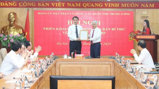 Ban Bí thư điều động, chỉ định nhân sự Đảng ủy Mặt trận Tổ quốc, các đoàn thể Trung ương