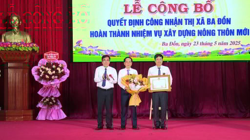  Trước thời điểm sáp nhập xã, Quảng Bình công bố thị xã Ba Đồn hoàn thành nhiệm vụ xây dựng nông thôn mới