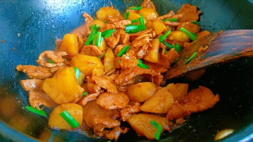 Loại thịt giàu protein, bảo vệ mắt, bổ khí, tăng cường khả năng miễn dịch, hầm khoai tây thơm phức