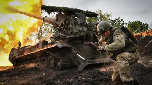 'Rời khỏi chiến trường', đại tá Mỹ tuyên bố mặt trận ở Ukraine sắp sụp đổ