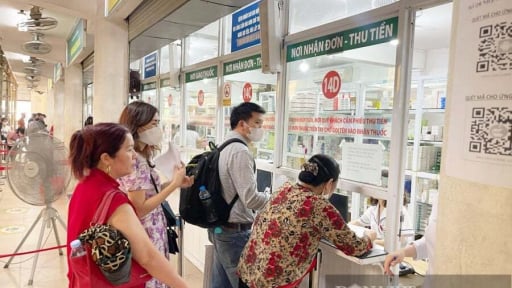 Quầy thuốc, căng tin bệnh viện tiềm ẩn nguy cơ thuốc, thực phẩm chức năng giả: Trách nhiệm thuộc về ai?