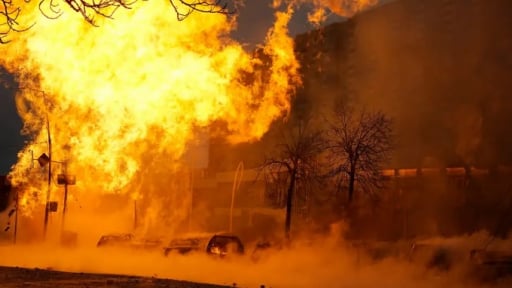 Kiev nổ lớn, rung chuyển vì bị Nga tấn công, người Ukraine mất ngủ cả đêm tìm nơi ẩn náu