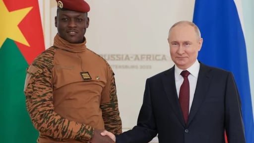 Đồng minh trẻ tuổi của ông Putin chiếm được cảm tình khắp Châu Phi: Ibrahim Traoré là ai?