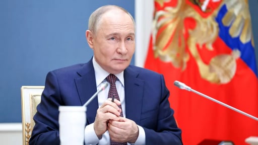 'Ngồi im', Kiev báo động về nước cờ đỉnh cao của ông Putin