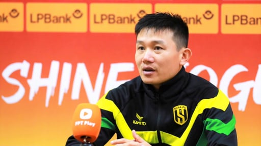 Thua sát nút, HLV Phan Như Thuật: “Thép xanh Nam Định chơi quá hay”