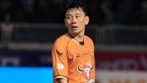 Tin tối (27/5): “Đại gia” V.League “cuỗm' Minh Vương trước mắt Trường Tươi Bình Phước?