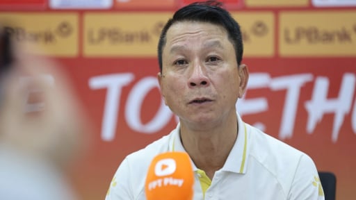 HLV Văn Sỹ Sơn - Quảng Nam: 'Mỗi trận đấu với chúng tôi đều là chung kết'