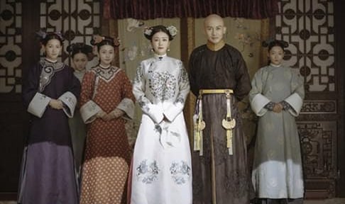 Nhĩ Tình trong 'Diên Hy công lược' là ai và có quan hệ thế nào với Càn Long?
