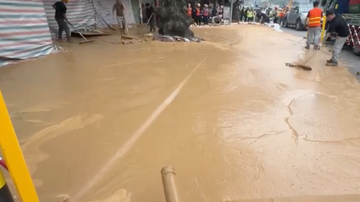 MRB nói gì về sự cố đào ngầm metro Nhổn - ga Hà Nội khiến bùn đất phun trào lên phố Cát Linh, Hà Nội?