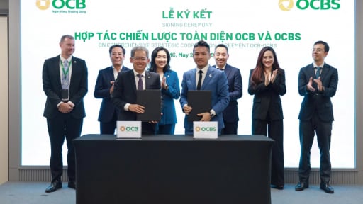 Ngân hàng 'bắt tay' công ty chứng khoán: Gia tăng lợi ích cho khách hàng