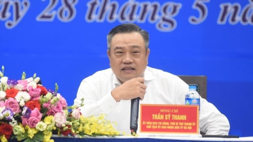 Chủ tịch Hà Nội đối thoại với công nhân lao động: Giải bài toán nhà ở xã hội, giáo dục, việc làm