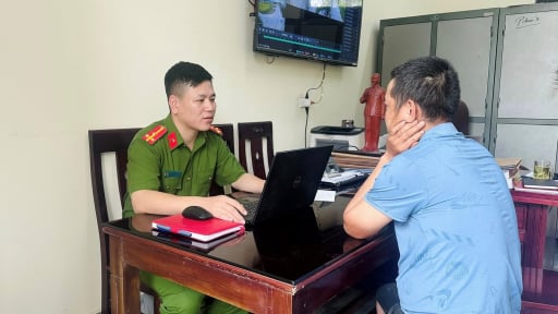 Công an xác định được đối tượng bịt kín mặt, vào quán cầm vật nhọn tấn công chủ tiệm tóc ở Nghệ An