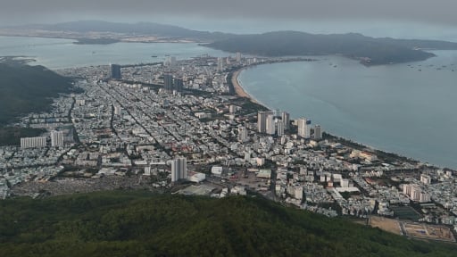 Ở Quy Nhơn của Bình Định, dân tình muốn ngắm mây bay thì leo lên đỉnh núi nào?