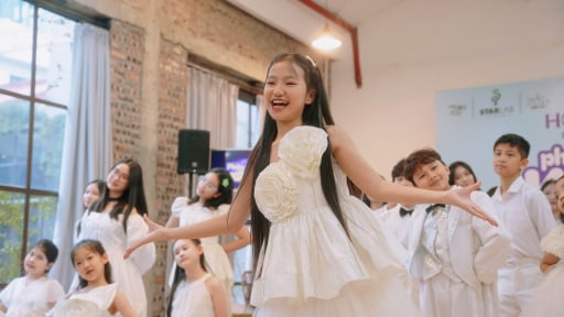 MC Đinh Tiến Dũng, đạo diễn Lại Bắc Hải Đăng cùng dựng nhạc kịch về “nhân vật luôn bị xa lánh” trong đời sống