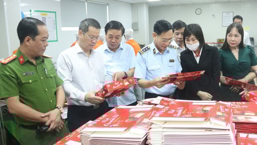 Chủ tịch UBND tỉnh Thái Bình, Tổ trưởng một tổ công tác đặc biệt ra quân thực hiện nhiệm vụ, trước giờ sáp nhập với tỉnh Hưng Yên