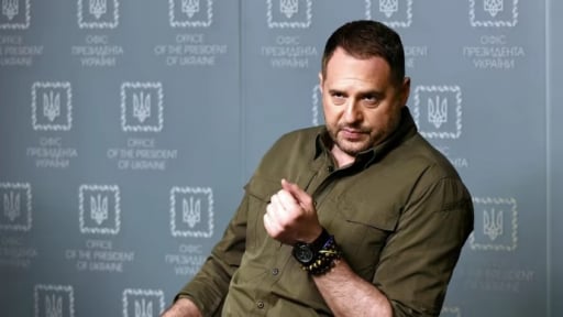 Chánh Văn phòng Tổng thống Ukraine-người đứng sau rèm nói gì Tổng thống Zelensky nghe nấy