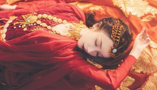 Tân hôn chưa kịp động phòng, công chúa nhà Đường bị phò mã... chém đầu tế cờ