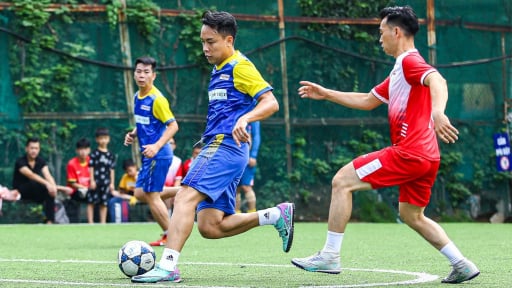 Hình ảnh chủ nhà khởi đầu suôn sẻ tại giải đấu tranh Cup Vàng 15 năm Dân Việt