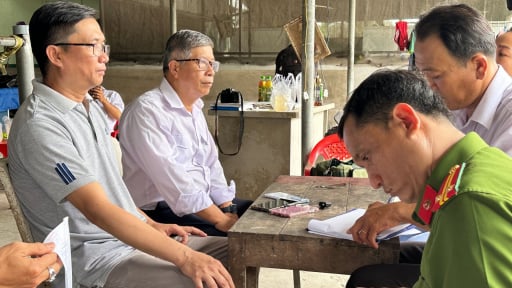 Ngành chức năng Hậu Giang bất ngờ kiểm tra cơ sở giết mổ heo gia công cho Công ty C.P, nơi từng giao heo đến Sóc Trăng năm 2022