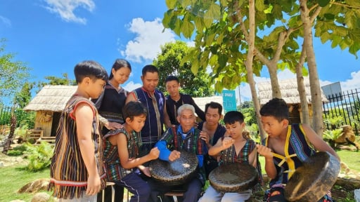 Nữ Chủ tịch Hội Nông dân xã ở Lâm Đồng tâm huyết với du lịch cộng đồng, giữ gìn văn hóa người K’Ho