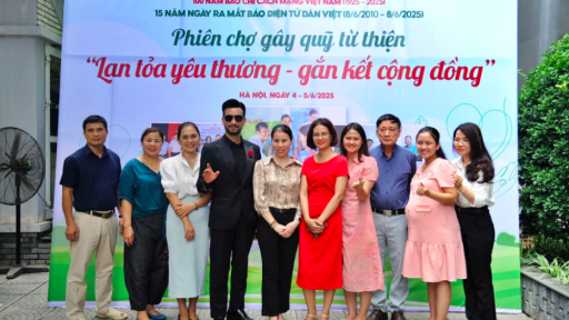 Ca sĩ Kevil Chính: 'Phiên chợ của Báo Dân Việt giúp người Việt dùng hàng Việt nhiều hơn'