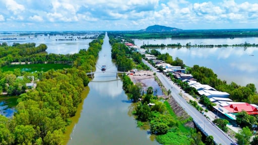 Con kênh chảy qua hai tỉnh An Giang - Kiên Giang vừa được xếp vào một danh sách đặc biệt, trước khi hai tỉnh sáp nhập