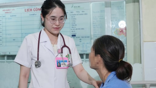 Hành trình hồi sinh của nữ sinh mắc bệnh máu hiếm gặp bị chẩn đoán nhầm suốt 3 năm