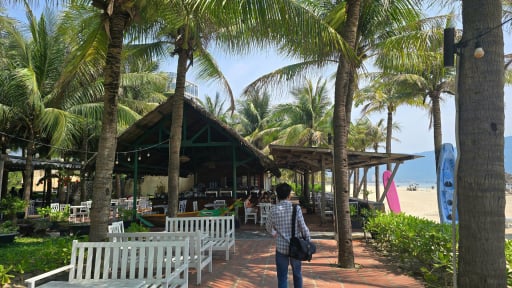 Xả thải gây mùi hôi thối tại bãi biển Đà Nẵng, khu du lịch bị xử phạt hơn 220 triệu đồng