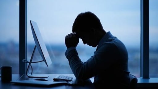 Không thích nghi được công việc mới, người đàn ông phải điều trị tâm thần