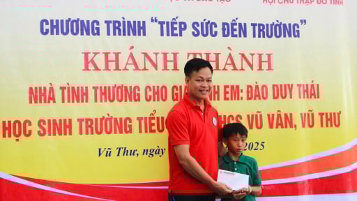 Tiếp sức đến trường: Những mái nhà yêu thương nâng bước học trò nghèo Thái Bình