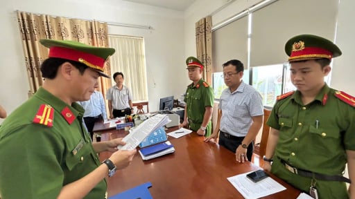 Bắt nguyên Trưởng phòng bồi thường thuộc Trung tâm Phát triển quỹ đất thành phố Tam Kỳ, Quảng Nam