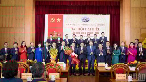 Hình ảnh khai mạc Đại hội đại biểu lần thứ nhất Đảng bộ cơ quan Ban Tuyên giáo và Dân vận Trung ương