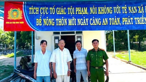 Công an Ninh Thuận về tận làng, xóm tuyên truyền tiêu chí an ninh, trật tự trong xây dựng nông thôn mới