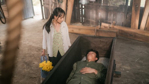 'Tổng tài ngoài đời thật' độc thân ở tuổi 37 kể về nỗi sợ hãi khi nằm trong quan tài