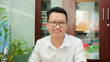 Thầy giáo dạy giỏi 'mách chiêu' làm bài thi môn tiếng Anh tốt nghiệp THPT 2025 điểm cao bất ngờ