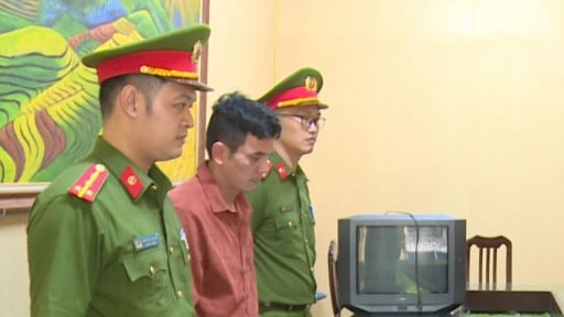 Công an Thái Bình bắt đối tượng sản xuất hàng tấn thành phẩm bò khô, heo cháy tỏi không được cấp chứng nhận vệ sinh an toàn thực phẩm