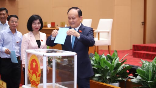Ông Trương Việt Dũng được bầu làm Phó Chủ tịch UBND TP Hà Nội