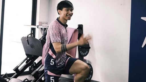 Đoàn Văn Hậu bị teo chân khi trở lại tập luyện?