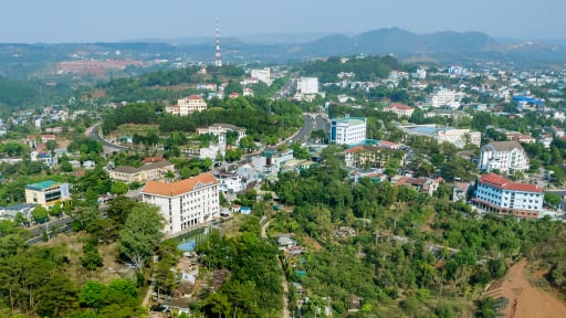 Trước ngày sáp nhập với Lâm Đồng, Đắk Nông có bao nhiêu cán bộ, công chức nghỉ việc?