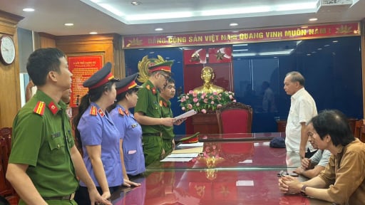 Lật lại 'bút phê' giao đất không đấu giá khiến nguyên Phó Chủ tịch Thường trực Thanh Hóa Nguyễn Đức Quyền vướng lao lý