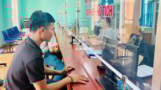 Trước một ngày tỉnh Gia Lai mới được công nhận sau khi sáp nhập với Bình Định, UBND tỉnh Gia Lai ban hành một kế hoạch liên quan đến chuyện hôn nhân đại sự của người dân