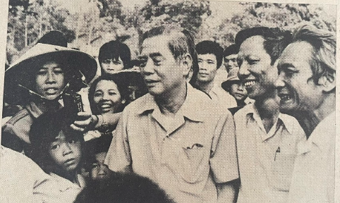 10 bài báo kinh điển về đề tài tam nông trong 40 năm Đổi mới - Bài 3: “Khoán 10” khác gì với “Khoán 100”?...