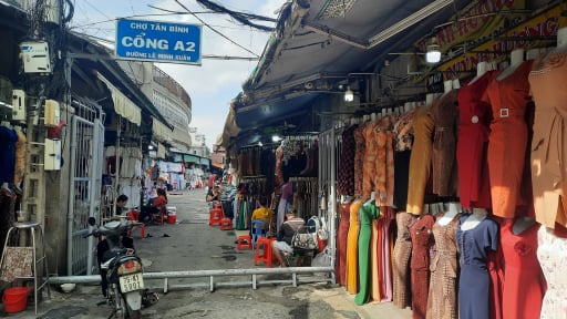 Những lo lắng về hóa đơn điện tử chờ giải đáp ở chợ đầu mối vải lớn nhất nhì TP.HCM