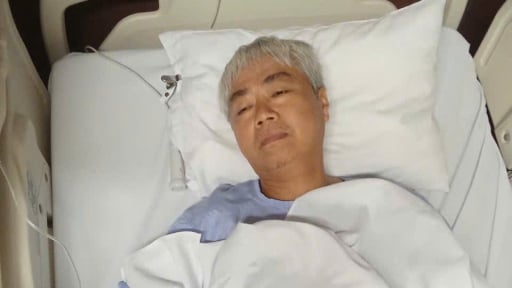 “Nếu không có tiền phẫu thuật, tôi sợ mình không thể đi lại được nữa”